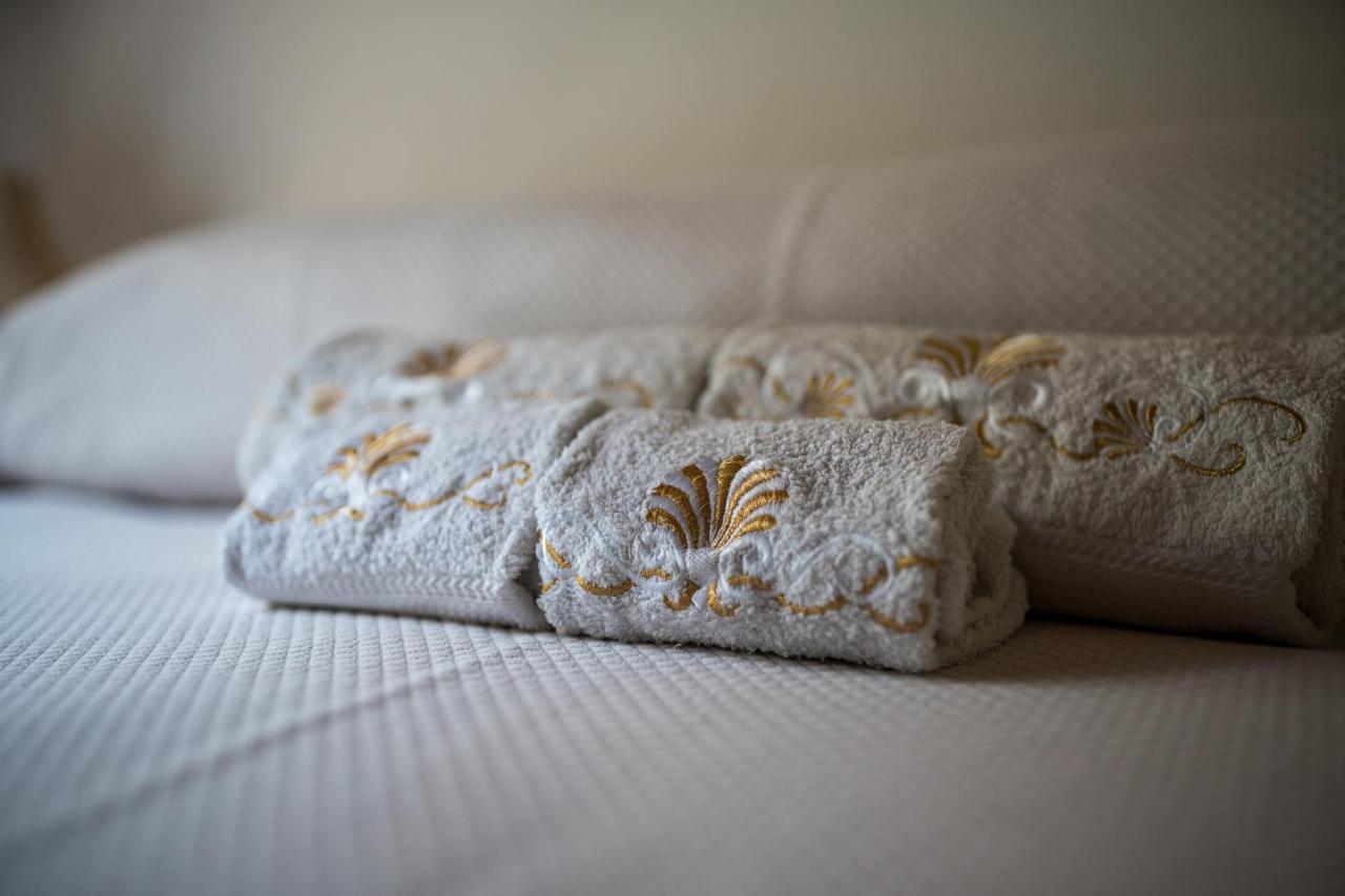 Silvia Apartment - Residence Regina ラーリオ エクステリア 写真